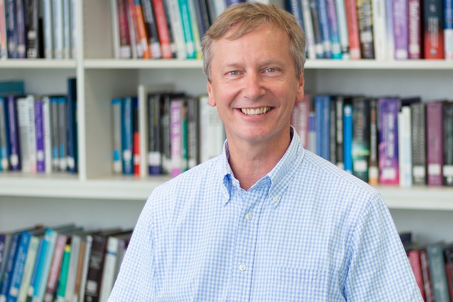 portrait photo of prof. gerhard fettweis