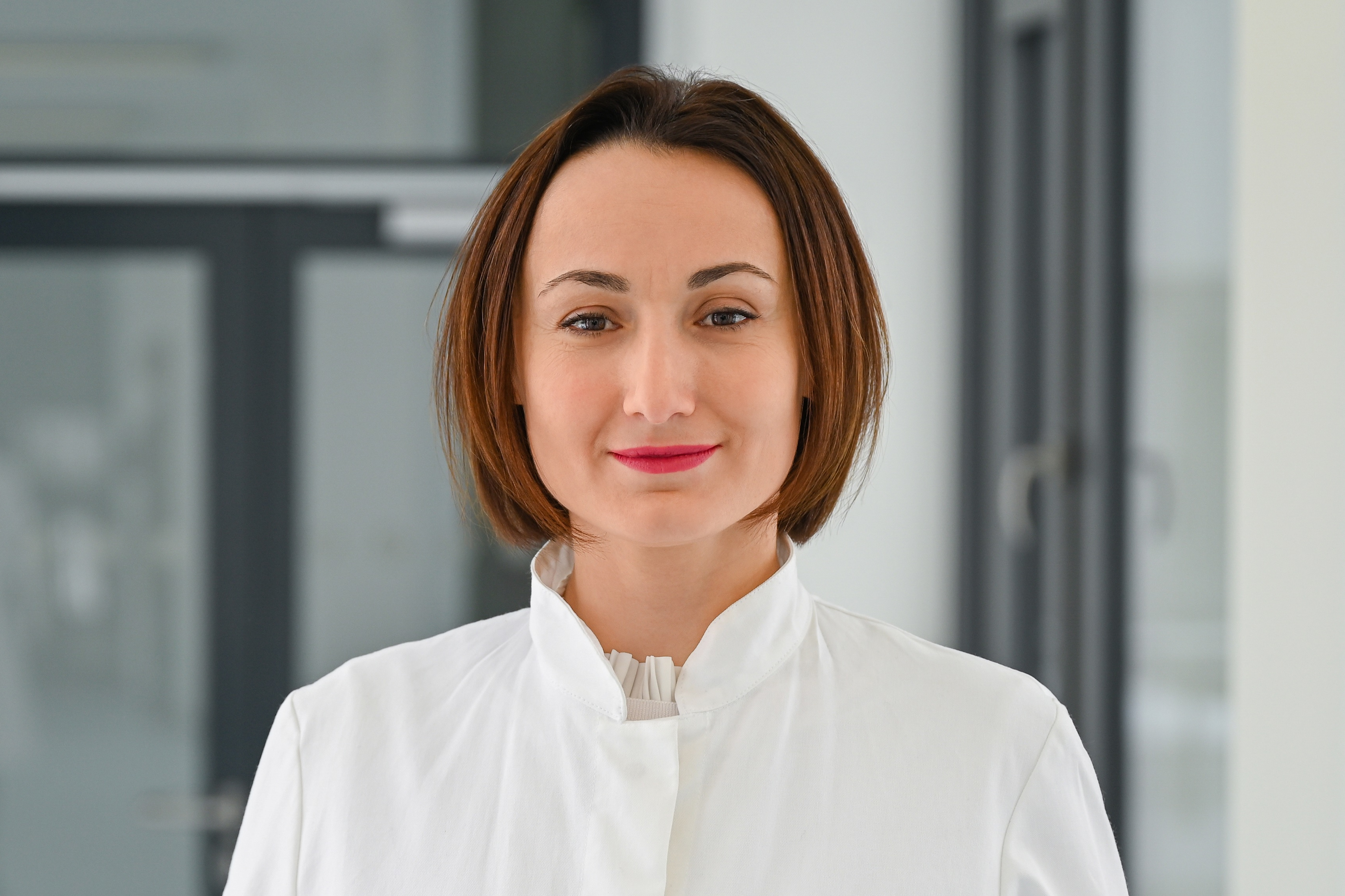portrait photo of Dr. Larysa Baraban