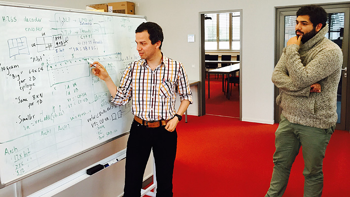 Dr. Mauricio Álvarez-Mesa and Andrés Goens